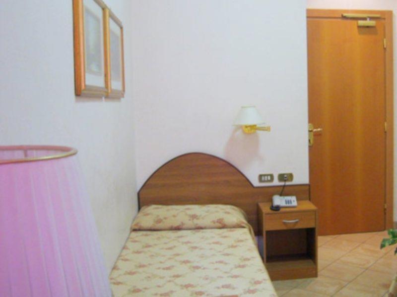 Hotel Resi Roma Ngoại thất bức ảnh